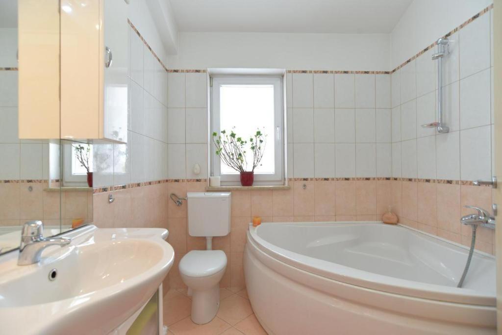 Apartman Eda Pula Dış mekan fotoğraf
