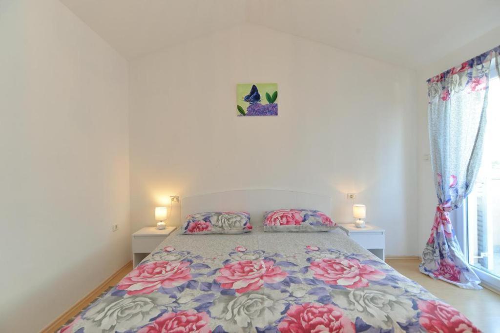 Apartman Eda Pula Dış mekan fotoğraf
