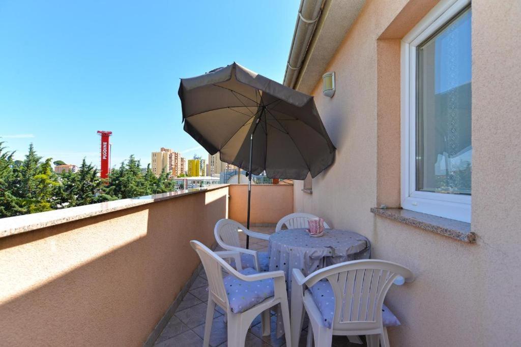 Apartman Eda Pula Dış mekan fotoğraf