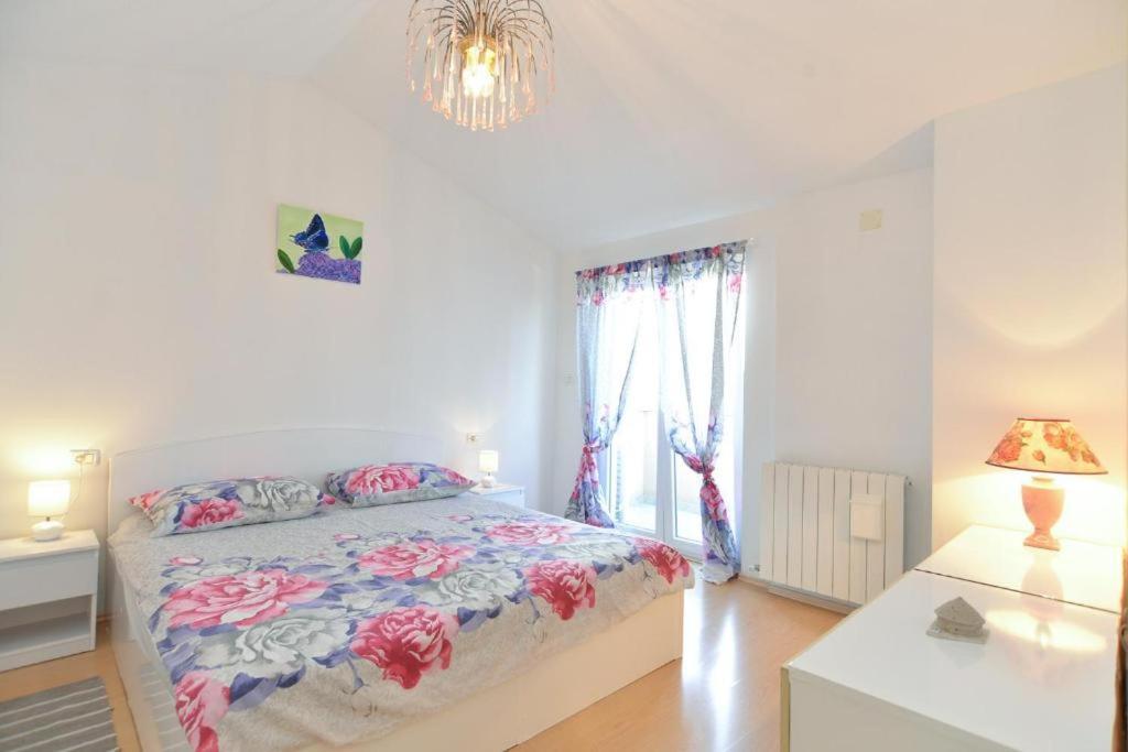 Apartman Eda Pula Dış mekan fotoğraf