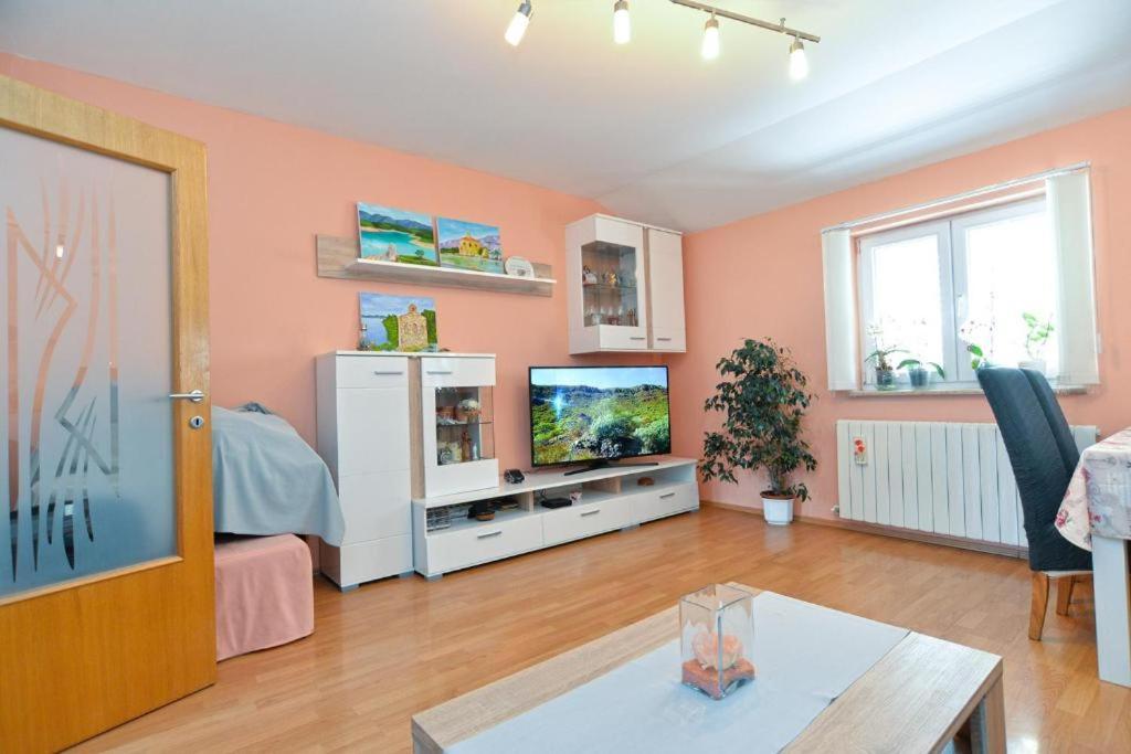 Apartman Eda Pula Dış mekan fotoğraf